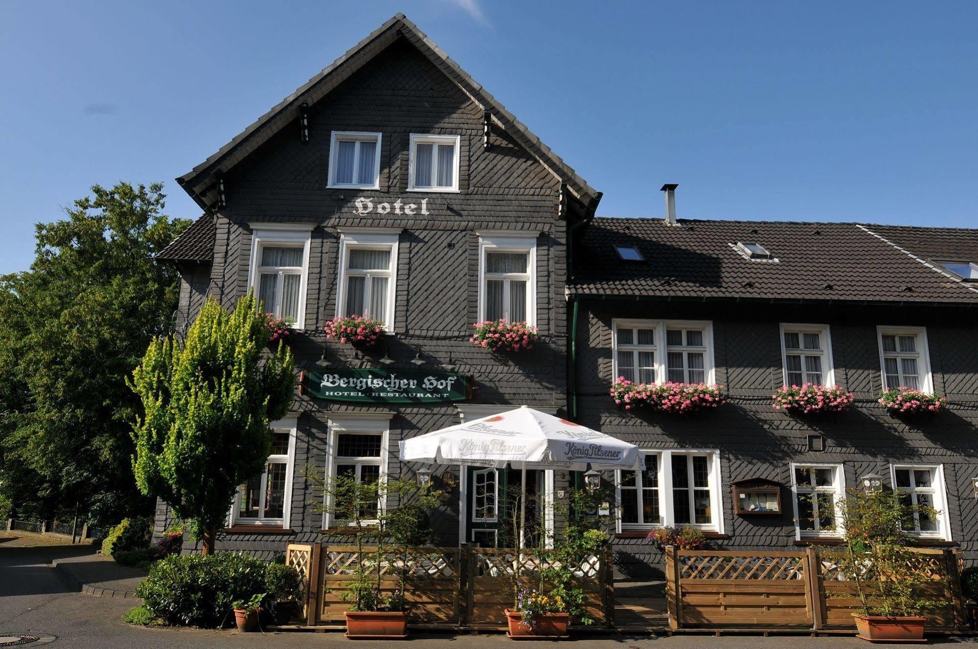 Hotel Bergischer Hof Windeck Exterior photo